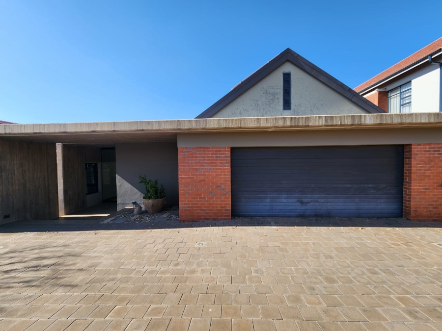 3 Bedroom Property for Sale in Wild Olive Estate Free State